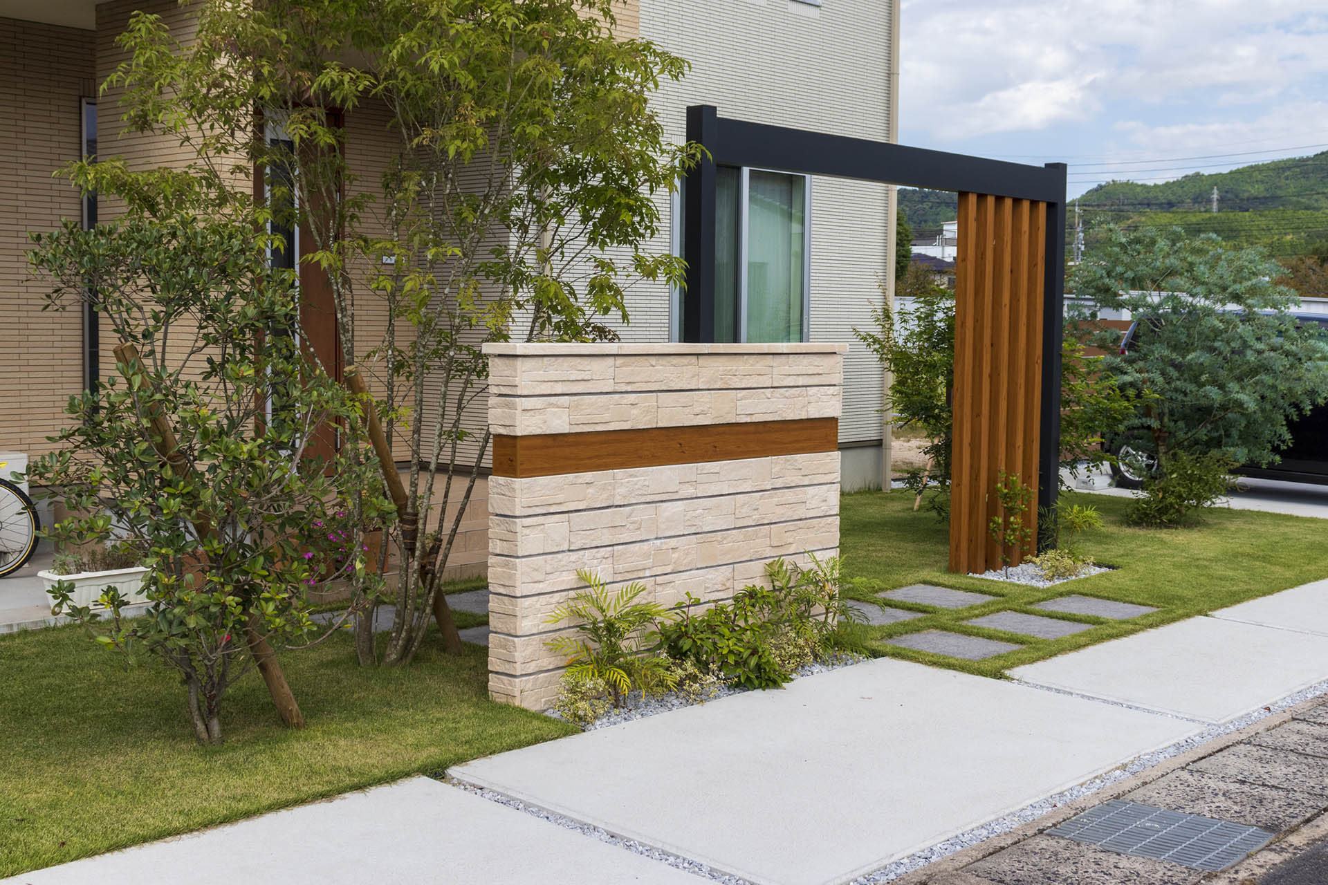 ファーストビュー 3