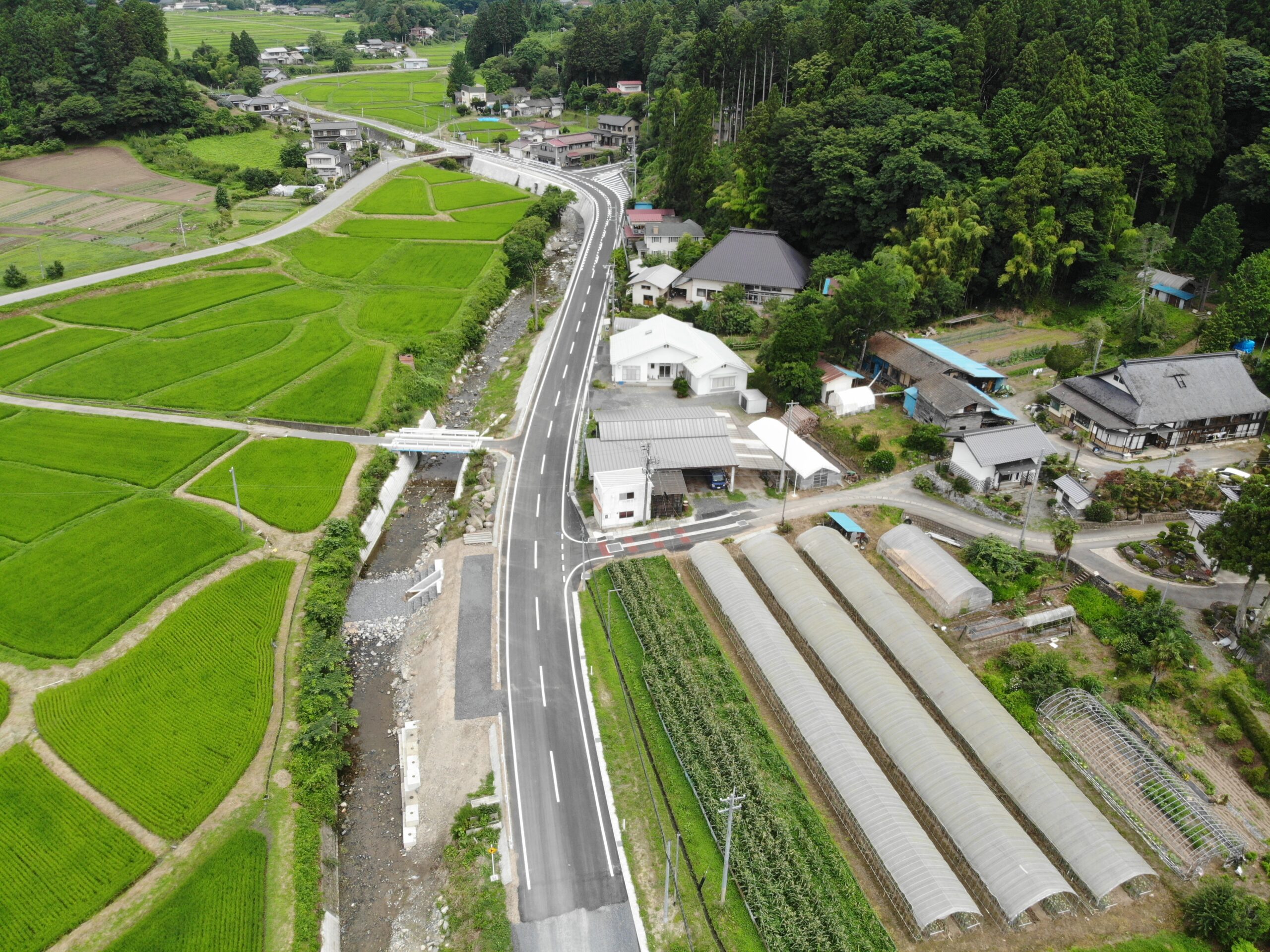 南三陸町における道路改良工事の完成写真